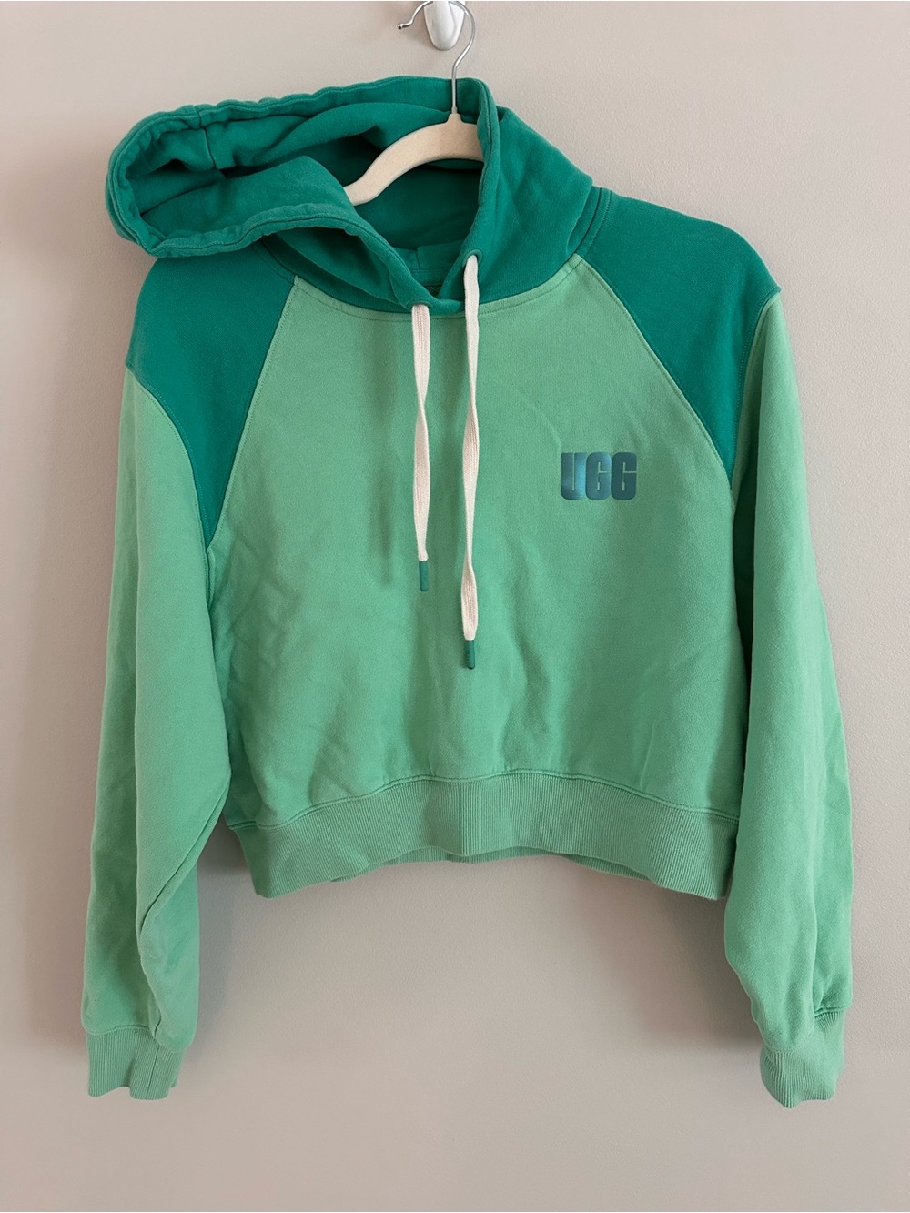 UGG Mallory Semi Cropped Hoodie Sweatshirt Green Colorblock Logo Pullover Size L